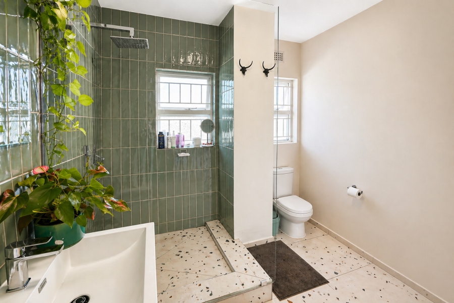 To Let 2 Bedroom Property for Rent in Green Point Western Cape